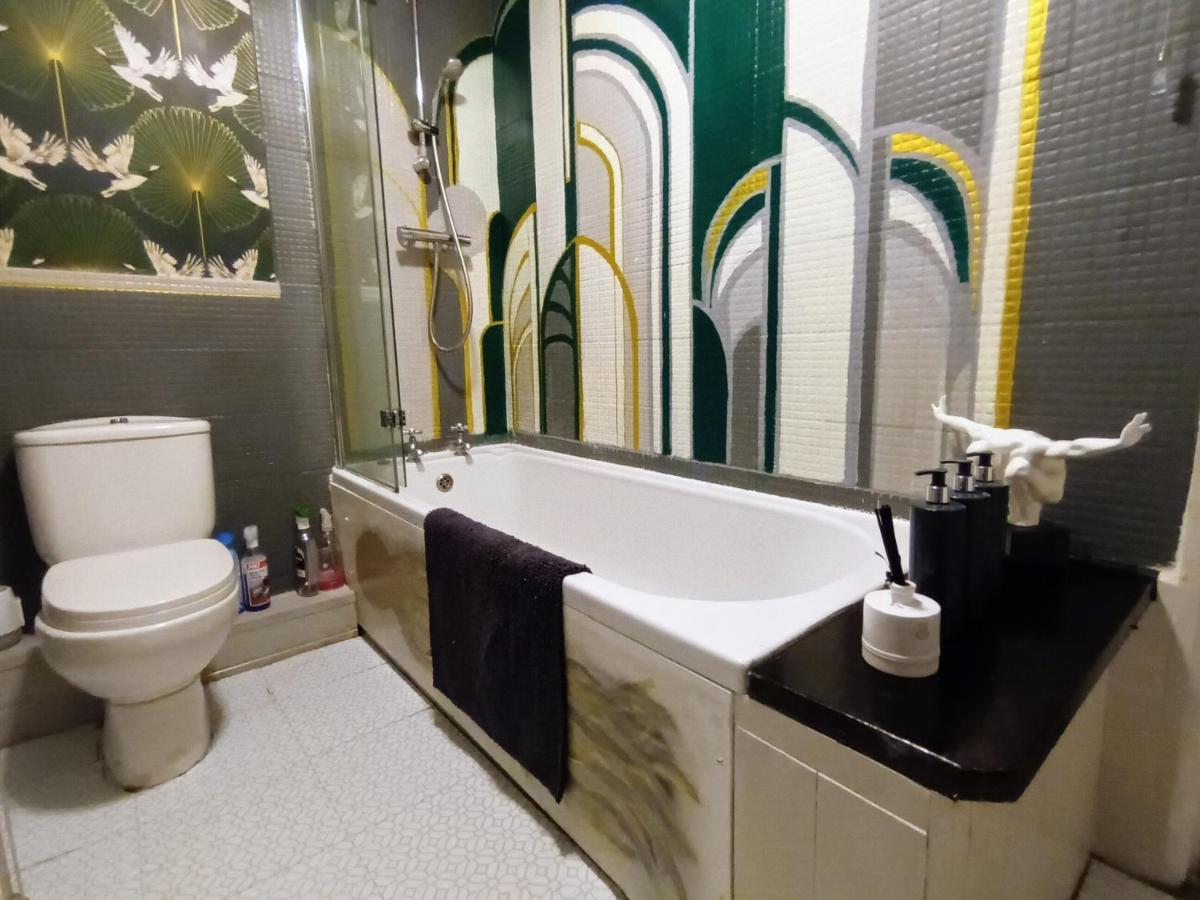 4 Bedroom Period Townhouse In The Heart Of Hebden 海伯敦桥 外观 照片