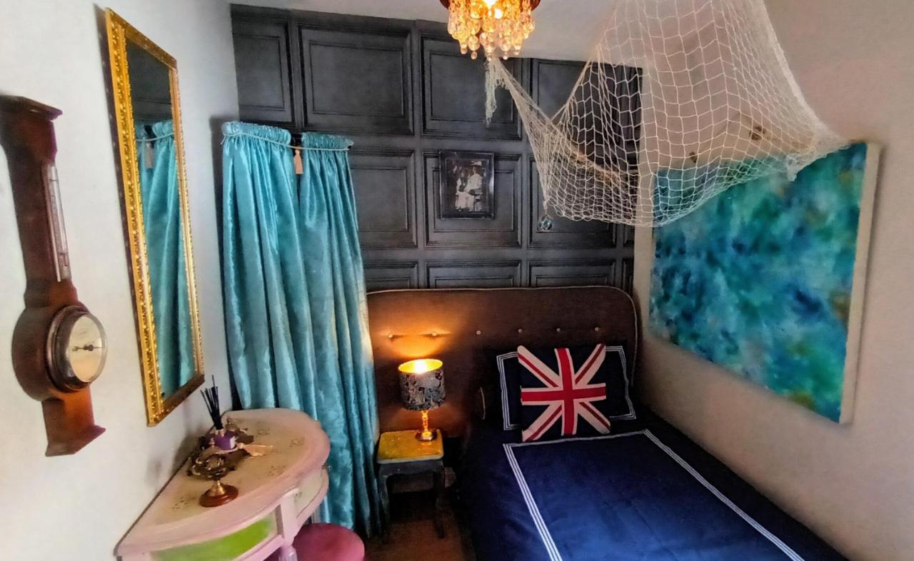 4 Bedroom Period Townhouse In The Heart Of Hebden 海伯敦桥 外观 照片
